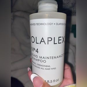 Olaplex bond maintenance Shampoo No 4
